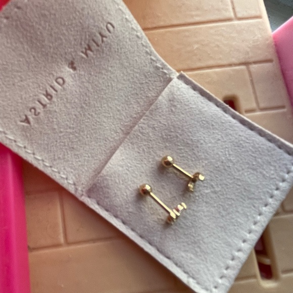 Astrid & Miyu Barbell Earrings Fan Crescent 18k Gold Plated Sterling Silver - Picture 2 of 7